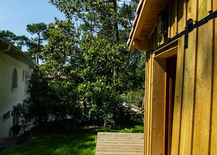 Holiday home Foret Proche Avec Piscine Partagee *