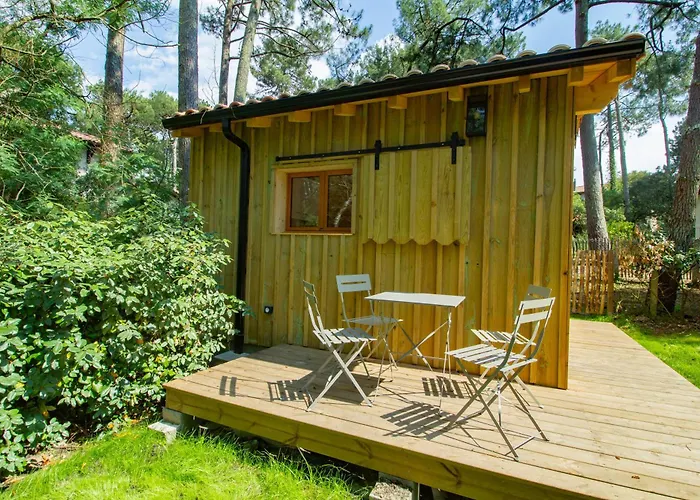 Foret Proche Avec Piscine Partagee *